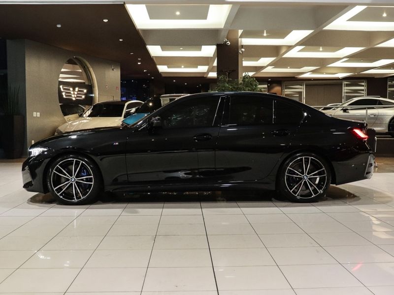 BMW 320i 2.0 16V TURBO FLEX M SPORT AUTOMÁTICO 2023/2024 VIA BELLA VEÍCULOS ESPECIAIS CAXIAS DO SUL / Carros no Vale BMW 320i 2.0 16V TURBO FLEX M SPORT AUTOMÁTICO 2023/2024 VIA BELLA VEÍCULOS ESPECIAIS CAXIAS DO SUL / Carros no Vale