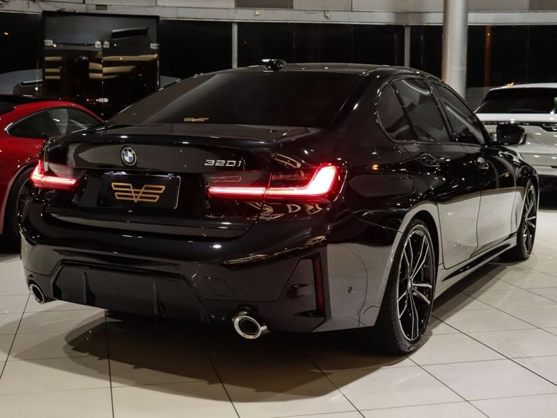 BMW 320i 2.0 16V TURBO FLEX M SPORT AUTOMÁTICO 2023/2024 VIA BELLA VEÍCULOS ESPECIAIS CAXIAS DO SUL / Carros no Vale BMW 320i 2.0 16V TURBO FLEX M SPORT AUTOMÁTICO 2023/2024 VIA BELLA VEÍCULOS ESPECIAIS CAXIAS DO SUL / Carros no Vale