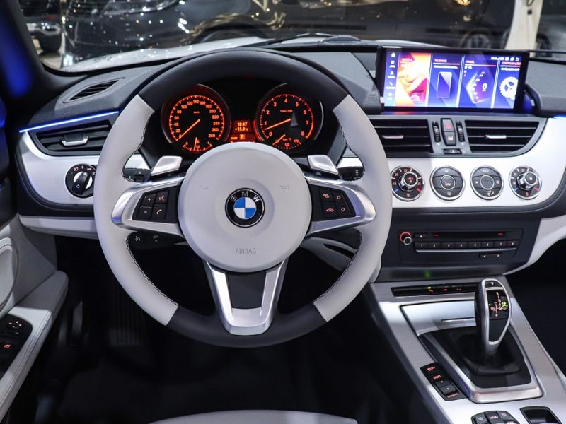 BMW Z4 3.0 I6 TURBO GASOLINA SDRIVE35I DCT 2010/2011 VIA BELLA VEÍCULOS ESPECIAIS CAXIAS DO SUL / Carros no Vale BMW Z4 3.0 I6 TURBO GASOLINA SDRIVE35I DCT 2010/2011 VIA BELLA VEÍCULOS ESPECIAIS CAXIAS DO SUL / Carros no Vale