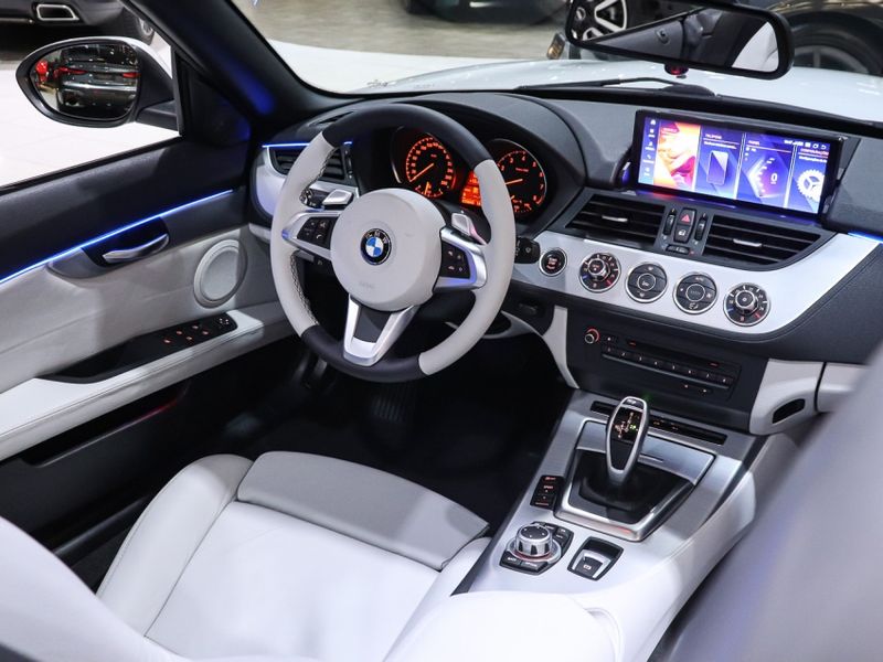 BMW Z4 3.0 I6 TURBO GASOLINA SDRIVE35I DCT 2010/2011 VIA BELLA VEÍCULOS ESPECIAIS CAXIAS DO SUL / Carros no Vale BMW Z4 3.0 I6 TURBO GASOLINA SDRIVE35I DCT 2010/2011 VIA BELLA VEÍCULOS ESPECIAIS CAXIAS DO SUL / Carros no Vale