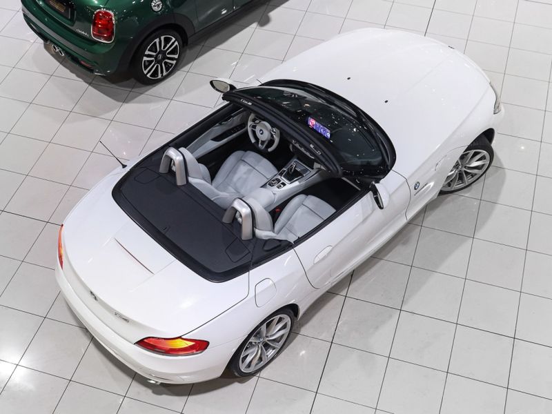 BMW Z4 3.0 I6 TURBO GASOLINA SDRIVE35I DCT 2010/2011 VIA BELLA VEÍCULOS ESPECIAIS CAXIAS DO SUL / Carros no Vale BMW Z4 3.0 I6 TURBO GASOLINA SDRIVE35I DCT 2010/2011 VIA BELLA VEÍCULOS ESPECIAIS CAXIAS DO SUL / Carros no Vale