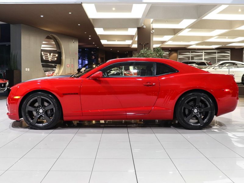 Chevrolet CAMARO 6.2 V8 GASOLINA SS AUTOMÁTICO 2012/2012 VIA BELLA VEÍCULOS ESPECIAIS CAXIAS DO SUL / Carros no Vale