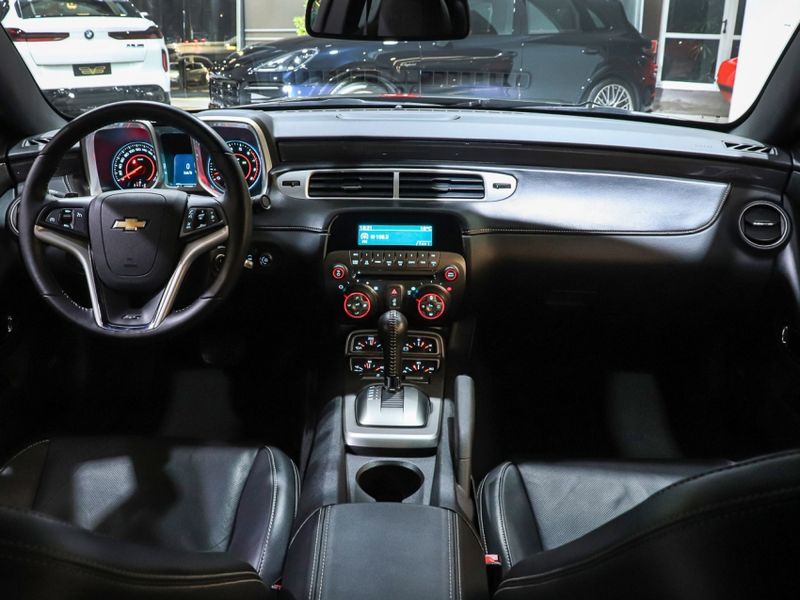 Chevrolet CAMARO 6.2 V8 GASOLINA SS AUTOMÁTICO 2012/2012 VIA BELLA VEÍCULOS ESPECIAIS CAXIAS DO SUL / Carros no Vale