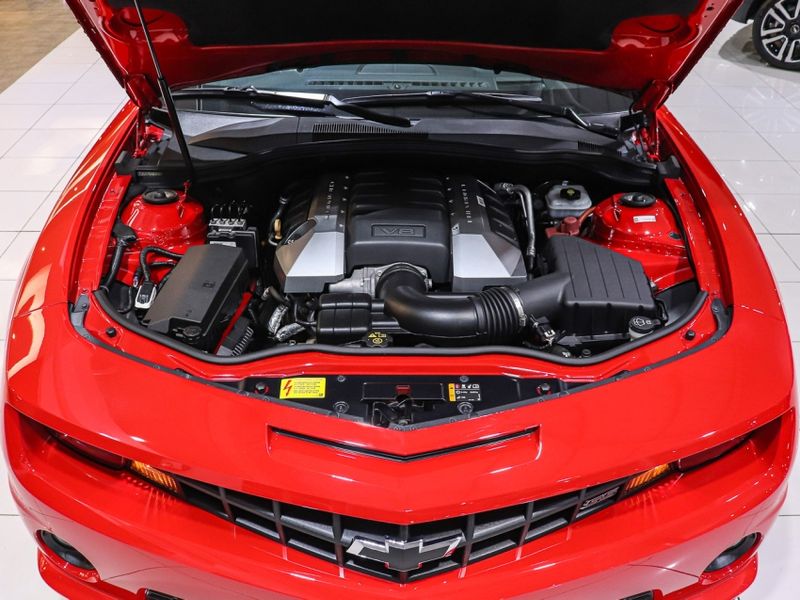 Chevrolet CAMARO 6.2 V8 GASOLINA SS AUTOMÁTICO 2012/2012 VIA BELLA VEÍCULOS ESPECIAIS CAXIAS DO SUL / Carros no Vale