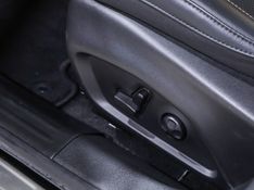 JEEP COMPASS 1.3 T270 TURBO FLEX LIMITED AT6 2021/2022 VIA BELLA VEÍCULOS ESPECIAIS CAXIAS DO SUL / Carros no Vale