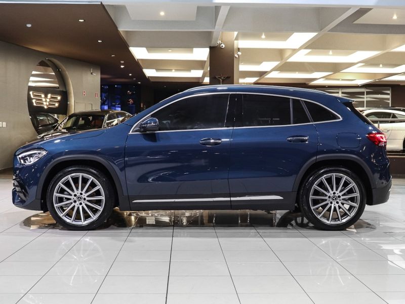 Mercedes-Benz GLA 200 1.3 GCI GASOLINA AMG LINE 7G-DCT 2022/2022 VIA BELLA VEÍCULOS ESPECIAIS CAXIAS DO SUL / Carros no Vale Mercedes-Benz GLA 200 1.3 GCI GASOLINA AMG LINE 7G-DCT 2022/2022 VIA BELLA VEÍCULOS ESPECIAIS CAXIAS DO SUL / Carros no Vale