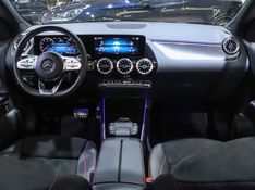 Mercedes-Benz GLA 200 1.3 GCI GASOLINA AMG LINE 7G-DCT 2022/2022 VIA BELLA VEÍCULOS ESPECIAIS CAXIAS DO SUL / Carros no Vale
