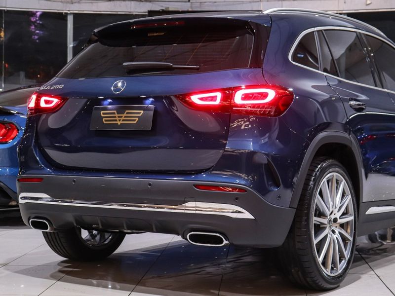 Mercedes-Benz GLA 200 1.3 GCI GASOLINA AMG LINE 7G-DCT 2022/2022 VIA BELLA VEÍCULOS ESPECIAIS CAXIAS DO SUL / Carros no Vale Mercedes-Benz GLA 200 1.3 GCI GASOLINA AMG LINE 7G-DCT 2022/2022 VIA BELLA VEÍCULOS ESPECIAIS CAXIAS DO SUL / Carros no Vale