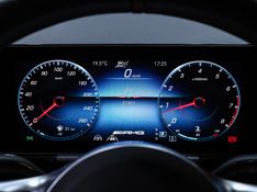 Mercedes-Benz GLA 35 AMG 2.0 CGI GASOLINA 4MATIC SPEEDSHIFT 2022/2022 VIA BELLA VEÍCULOS ESPECIAIS CAXIAS DO SUL / Carros no Vale