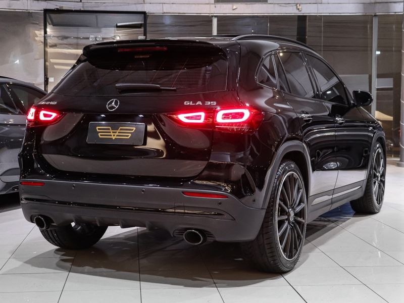 Mercedes-Benz GLA 35 AMG 2.0 CGI GASOLINA 4MATIC SPEEDSHIFT 2022/2022 VIA BELLA VEÍCULOS ESPECIAIS CAXIAS DO SUL / Carros no Vale Mercedes-Benz GLA 35 AMG 2.0 CGI GASOLINA 4MATIC SPEEDSHIFT 2022/2022 VIA BELLA VEÍCULOS ESPECIAIS CAXIAS DO SUL / Carros no Vale