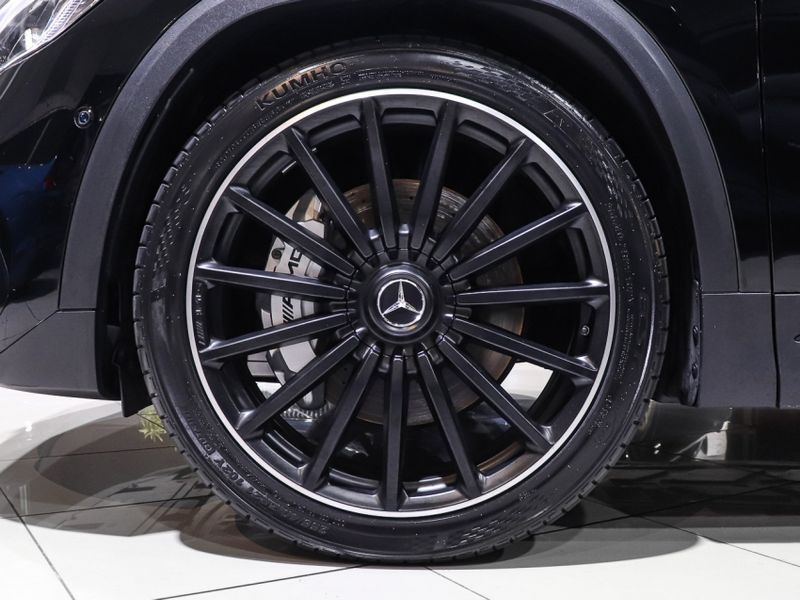 Mercedes-Benz GLA 35 AMG 2.0 CGI GASOLINA 4MATIC SPEEDSHIFT 2022/2022 VIA BELLA VEÍCULOS ESPECIAIS CAXIAS DO SUL / Carros no Vale Mercedes-Benz GLA 35 AMG 2.0 CGI GASOLINA 4MATIC SPEEDSHIFT 2022/2022 VIA BELLA VEÍCULOS ESPECIAIS CAXIAS DO SUL / Carros no Vale