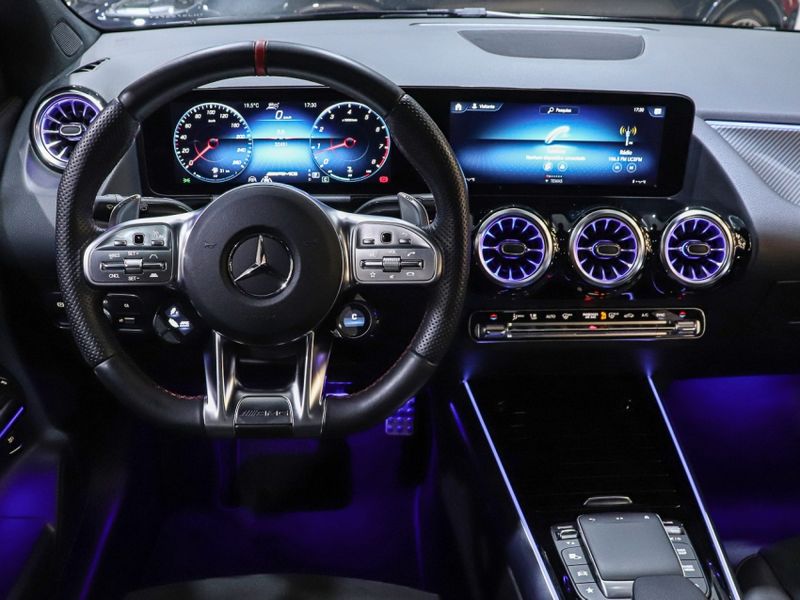 Mercedes-Benz GLA 35 AMG 2.0 CGI GASOLINA 4MATIC SPEEDSHIFT 2022/2022 VIA BELLA VEÍCULOS ESPECIAIS CAXIAS DO SUL / Carros no Vale Mercedes-Benz GLA 35 AMG 2.0 CGI GASOLINA 4MATIC SPEEDSHIFT 2022/2022 VIA BELLA VEÍCULOS ESPECIAIS CAXIAS DO SUL / Carros no Vale