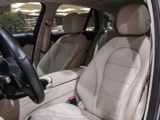 Mercedes-Benz GLC 220d 2.0 TURBO DIESEL OFF-ROAD 9G-TRONIC 2022/2022 VIA BELLA VEÍCULOS ESPECIAIS CAXIAS DO SUL / Carros no Vale