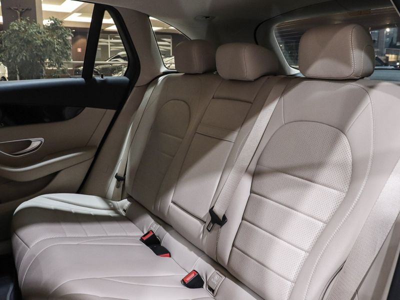 Mercedes-Benz GLC 220d 2.0 TURBO DIESEL OFF-ROAD 9G-TRONIC 2022/2022 VIA BELLA VEÍCULOS ESPECIAIS CAXIAS DO SUL / Carros no Vale Mercedes-Benz GLC 220d 2.0 TURBO DIESEL OFF-ROAD 9G-TRONIC 2022/2022 VIA BELLA VEÍCULOS ESPECIAIS CAXIAS DO SUL / Carros no Vale