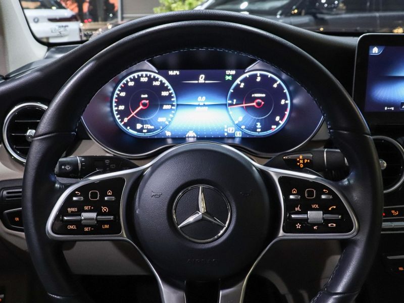 Mercedes-Benz GLC 220d 2.0 TURBO DIESEL OFF-ROAD 9G-TRONIC 2022/2022 VIA BELLA VEÍCULOS ESPECIAIS CAXIAS DO SUL / Carros no Vale Mercedes-Benz GLC 220d 2.0 TURBO DIESEL OFF-ROAD 9G-TRONIC 2022/2022 VIA BELLA VEÍCULOS ESPECIAIS CAXIAS DO SUL / Carros no Vale