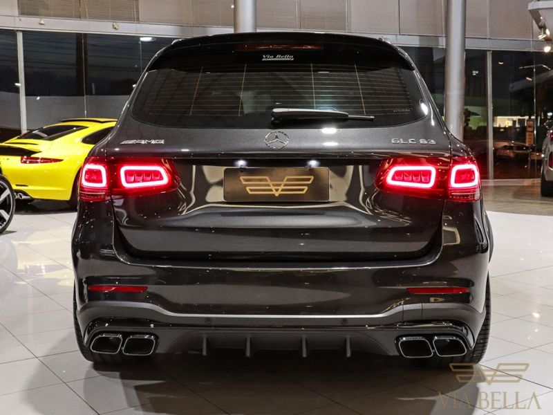 Mercedes-Benz GLC 63 AMG 4.0 V8 TURBO GASOLINA 4MATIC+ SPEEDSHIFT 2020/2020 VIA BELLA VEÍCULOS ESPECIAIS CAXIAS DO SUL / Carros no Vale Mercedes-Benz GLC 63 AMG 4.0 V8 TURBO GASOLINA 4MATIC+ SPEEDSHIFT 2020/2020 VIA BELLA VEÍCULOS ESPECIAIS CAXIAS DO SUL / Carros no Vale