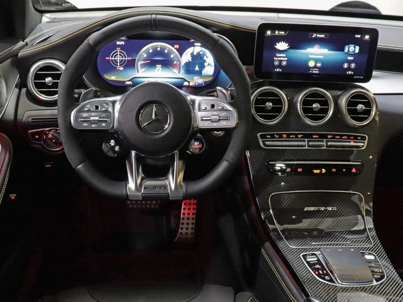 Mercedes-Benz GLC 63 AMG 4.0 V8 TURBO GASOLINA 4MATIC+ SPEEDSHIFT 2020/2020 VIA BELLA VEÍCULOS ESPECIAIS CAXIAS DO SUL / Carros no Vale Mercedes-Benz GLC 63 AMG 4.0 V8 TURBO GASOLINA 4MATIC+ SPEEDSHIFT 2020/2020 VIA BELLA VEÍCULOS ESPECIAIS CAXIAS DO SUL / Carros no Vale