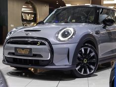Mini COOPER SE EXCLUSIVE 2P ELÉTRICO 2021/2022 VIA BELLA VEÍCULOS ESPECIAIS CAXIAS DO SUL / Carros no Vale