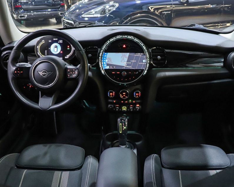 Mini COOPER SE EXCLUSIVE 2P ELÉTRICO 2021/2022 VIA BELLA VEÍCULOS ESPECIAIS CAXIAS DO SUL / Carros no Vale Mini COOPER SE EXCLUSIVE 2P ELÉTRICO 2021/2022 VIA BELLA VEÍCULOS ESPECIAIS CAXIAS DO SUL / Carros no Vale