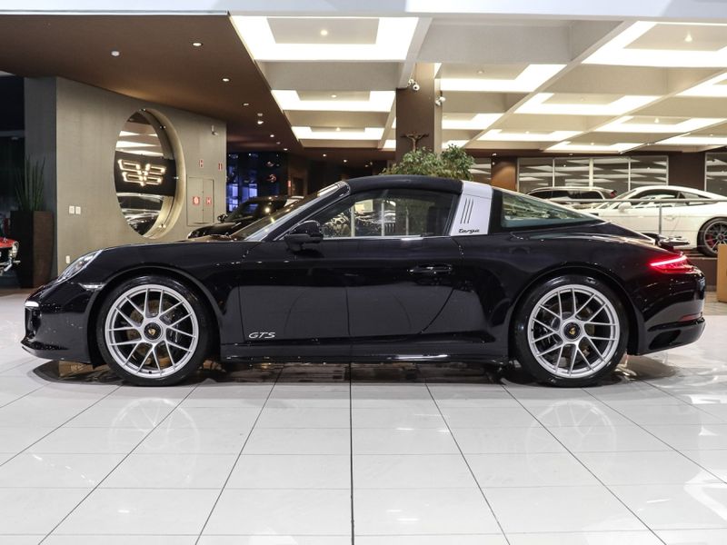 Porsche 911 3.0 24V H6 GASOLINA TARGA 4 GTS PDK 2019/2019 VIA BELLA VEÍCULOS ESPECIAIS CAXIAS DO SUL / Carros no Vale