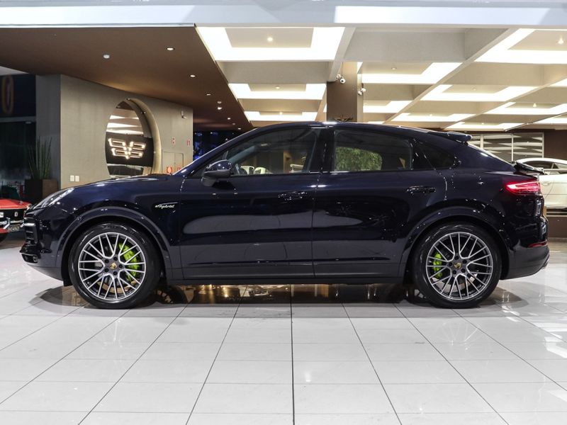 Porsche CAYENNE 3.0 V6 E-HYBRID COUPÉ AWD TIPTRONIC S 2021/2021 VIA BELLA VEÍCULOS ESPECIAIS CAXIAS DO SUL / Carros no Vale