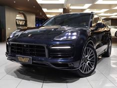 Porsche CAYENNE 3.0 V6 E-HYBRID PLATINUM EDITION AWD TIPTRONIC S 2022/2023 VIA BELLA VEÍCULOS ESPECIAIS CAXIAS DO SUL / Carros no Vale