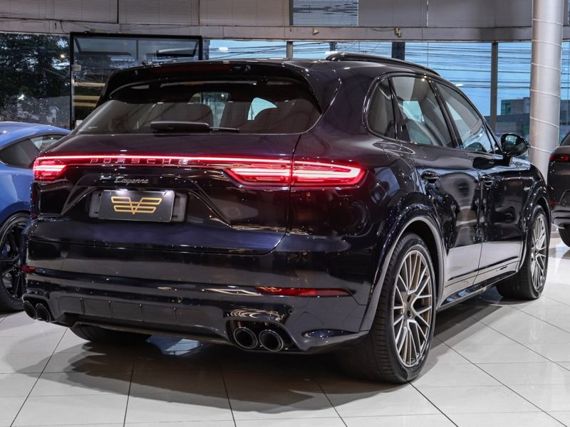 Porsche CAYENNE 3.0 V6 E-HYBRID PLATINUM EDITION AWD TIPTRONIC S 2022/2023 VIA BELLA VEÍCULOS ESPECIAIS CAXIAS DO SUL / Carros no Vale Porsche CAYENNE 3.0 V6 E-HYBRID PLATINUM EDITION AWD TIPTRONIC S 2022/2023 VIA BELLA VEÍCULOS ESPECIAIS CAXIAS DO SUL / Carros no Vale