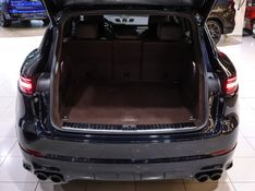 Porsche CAYENNE 3.0 V6 E-HYBRID PLATINUM EDITION AWD TIPTRONIC S 2022/2023 VIA BELLA VEÍCULOS ESPECIAIS CAXIAS DO SUL / Carros no Vale