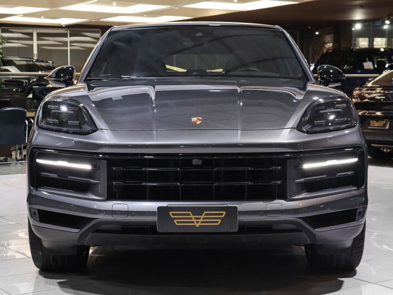 Porsche CAYENNE 4.0 V8 GASOLINA S COUPÉ AWD TIPTRONIC S 2023/2024 VIA BELLA VEÍCULOS ESPECIAIS CAXIAS DO SUL / Carros no Vale
