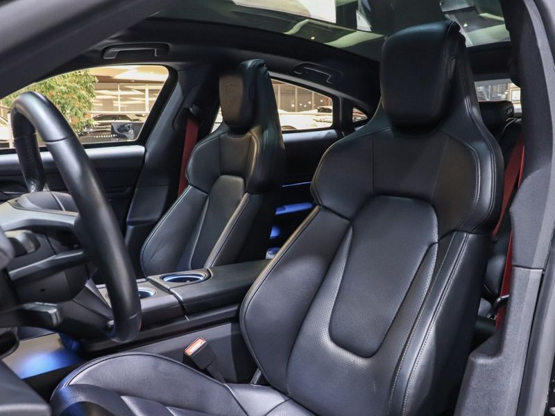 Porsche TAYCAN 4S ELÉTRICO 2023/2024 VIA BELLA VEÍCULOS ESPECIAIS CAXIAS DO SUL / Carros no Vale Porsche TAYCAN 4S ELÉTRICO 2023/2024 VIA BELLA VEÍCULOS ESPECIAIS CAXIAS DO SUL / Carros no Vale