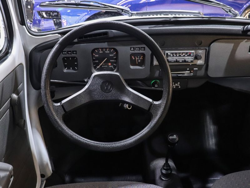 Volkswagen FUSCA 1.6 8V GASOLINA 2P MANUAL 1995/1996 VIA BELLA VEÍCULOS ESPECIAIS CAXIAS DO SUL / Carros no Vale
