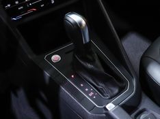 Volkswagen NIVUS 1.0 200 TSI TOTAL FLEX HIGHLINE AUTOMÁTICO 2022/2022 VIA BELLA VEÍCULOS ESPECIAIS CAXIAS DO SUL / Carros no Vale