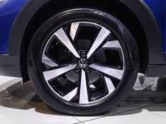 Volkswagen NIVUS 1.0 200 TSI TOTAL FLEX HIGHLINE AUTOMÁTICO 2022/2022 VIA BELLA VEÍCULOS ESPECIAIS CAXIAS DO SUL / Carros no Vale