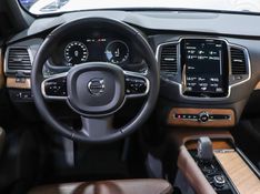 Volvo XC90 2.0 T8 HYBRID INSCRIPTION EXPRESSION AWD GEARTRONIC 2022/2022 VIA BELLA VEÍCULOS ESPECIAIS CAXIAS DO SUL / Carros no Vale