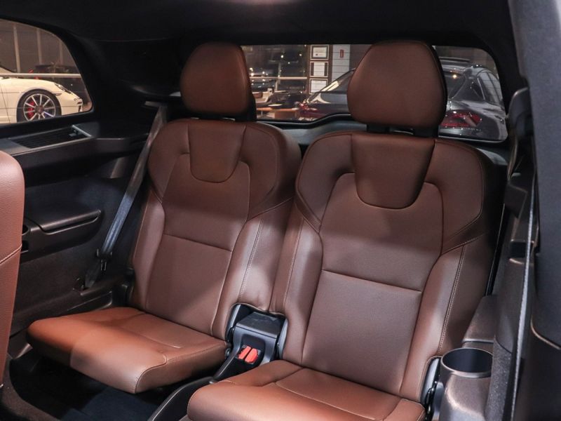 Volvo XC90 2.0 T8 HYBRID INSCRIPTION EXPRESSION AWD GEARTRONIC 2022/2022 VIA BELLA VEÍCULOS ESPECIAIS CAXIAS DO SUL / Carros no Vale Volvo XC90 2.0 T8 HYBRID INSCRIPTION EXPRESSION AWD GEARTRONIC 2022/2022 VIA BELLA VEÍCULOS ESPECIAIS CAXIAS DO SUL / Carros no Vale