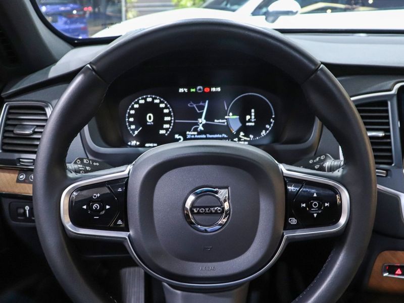 Volvo XC90 2.0 T8 HYBRID INSCRIPTION EXPRESSION AWD GEARTRONIC 2022/2022 VIA BELLA VEÍCULOS ESPECIAIS CAXIAS DO SUL / Carros no Vale Volvo XC90 2.0 T8 HYBRID INSCRIPTION EXPRESSION AWD GEARTRONIC 2022/2022 VIA BELLA VEÍCULOS ESPECIAIS CAXIAS DO SUL / Carros no Vale