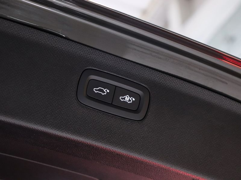 Volvo XC90 2.0 T8 HYBRID INSCRIPTION EXPRESSION AWD GEARTRONIC 2022/2022 VIA BELLA VEÍCULOS ESPECIAIS CAXIAS DO SUL / Carros no Vale Volvo XC90 2.0 T8 HYBRID INSCRIPTION EXPRESSION AWD GEARTRONIC 2022/2022 VIA BELLA VEÍCULOS ESPECIAIS CAXIAS DO SUL / Carros no Vale