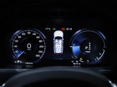 Volvo XC90 2.0 T8 HYBRID R-DESIGN AWD GEARTRONIC 2020/2020 VIA BELLA VEÍCULOS ESPECIAIS CAXIAS DO SUL / Carros no Vale