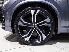 Volvo XC90 2.0 T8 HYBRID R-DESIGN AWD GEARTRONIC 2020/2020 VIA BELLA VEÍCULOS ESPECIAIS CAXIAS DO SUL / Carros no Vale