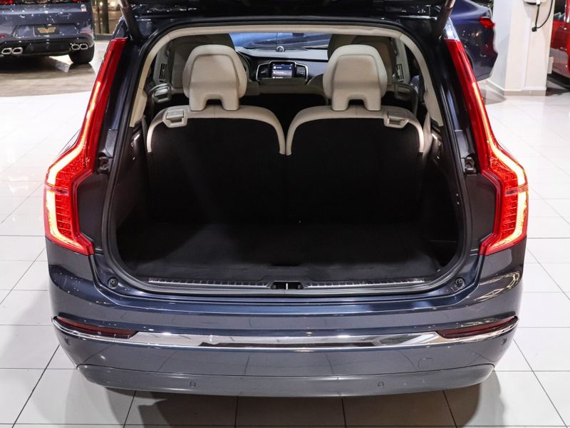 Volvo XC90 2.0 T8 RECHARGE ULTIMATE AWD GEARTRONIC 2022/2023 VIA BELLA VEÍCULOS ESPECIAIS CAXIAS DO SUL / Carros no Vale Volvo XC90 2.0 T8 RECHARGE ULTIMATE AWD GEARTRONIC 2022/2023 VIA BELLA VEÍCULOS ESPECIAIS CAXIAS DO SUL / Carros no Vale