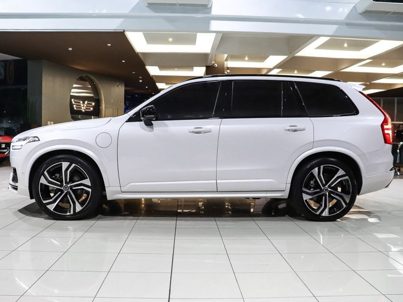 Volvo XC90 2.0 T8 RECHARGE ULTIMATE DARK AWD GEARTRONIC 2022/2023 VIA BELLA VEÍCULOS ESPECIAIS CAXIAS DO SUL / Carros no Vale
