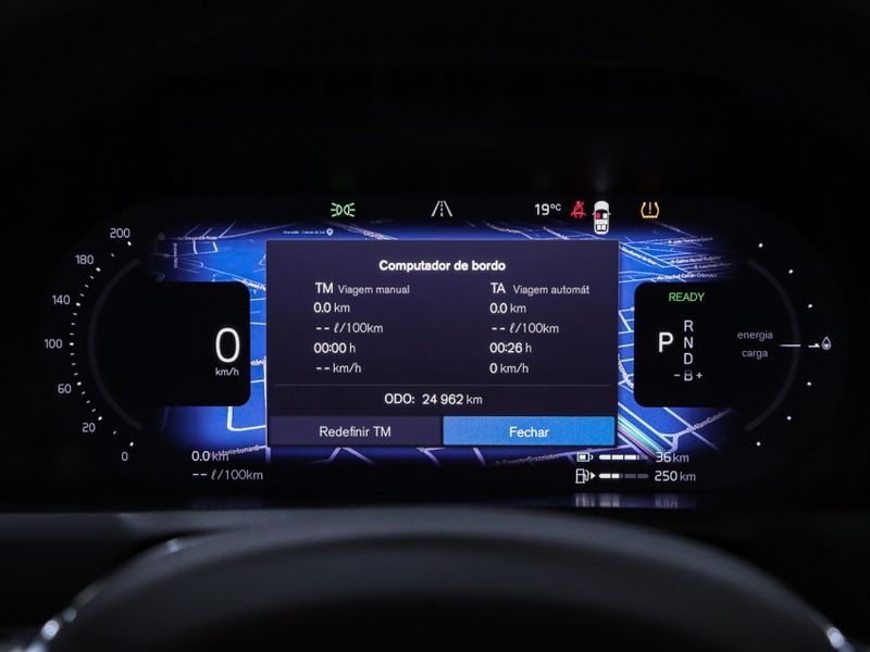 Volvo XC90 2.0 T8 RECHARGE ULTIMATE DARK AWD GEARTRONIC 2022/2023 VIA BELLA VEÍCULOS ESPECIAIS CAXIAS DO SUL / Carros no Vale