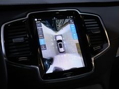 Volvo XC90 2.0 T8 RECHARGE ULTIMATE DARK AWD GEARTRONIC 2022/2023 VIA BELLA VEÍCULOS ESPECIAIS CAXIAS DO SUL / Carros no Vale