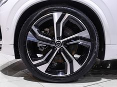 Volvo XC90 2.0 T8 RECHARGE ULTIMATE DARK AWD GEARTRONIC 2022/2023 VIA BELLA VEÍCULOS ESPECIAIS CAXIAS DO SUL / Carros no Vale