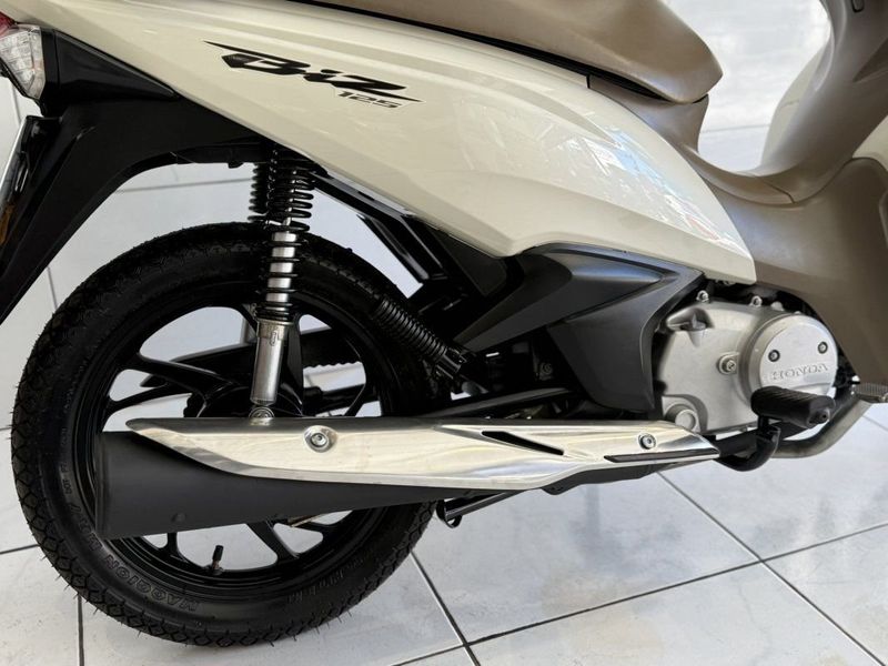 Honda Motos BIZ 125 (VENDIDO) 2021 SÓ MOTOS E AUTOMÓVEIS SANTA CRUZ DO SUL / Carros no Vale
