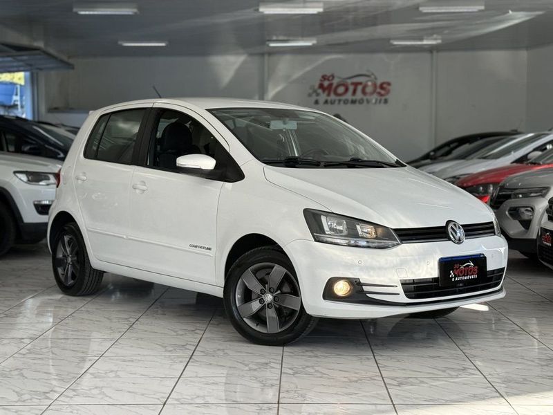 VOLKSWAGEN FOX COMFORTLINE 1.0 2017 SÓ MOTOS E AUTOMÓVEIS SANTA CRUZ DO SUL / Carros no Vale VOLKSWAGEN FOX COMFORTLINE 1.0 2017 SÓ MOTOS E AUTOMÓVEIS SANTA CRUZ DO SUL / Carros no Vale