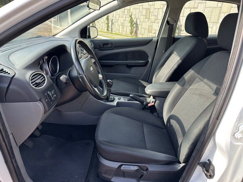 Ford FOCUS 1.6 2013 GRASSI VEÍCULOS LAJEADO / Carros no Vale