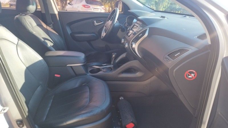 Hyundai IX35 GLS 2.0 2011 GRASSI VEÍCULOS LAJEADO / Carros no Vale