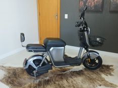 Outros Z1 800W AUTOPROPELIDO 2026 GRASSI VEÍCULOS LAJEADO / Carros no Vale