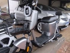 Outros Z1 800W AUTOPROPELIDO 2026 GRASSI VEÍCULOS LAJEADO / Carros no Vale